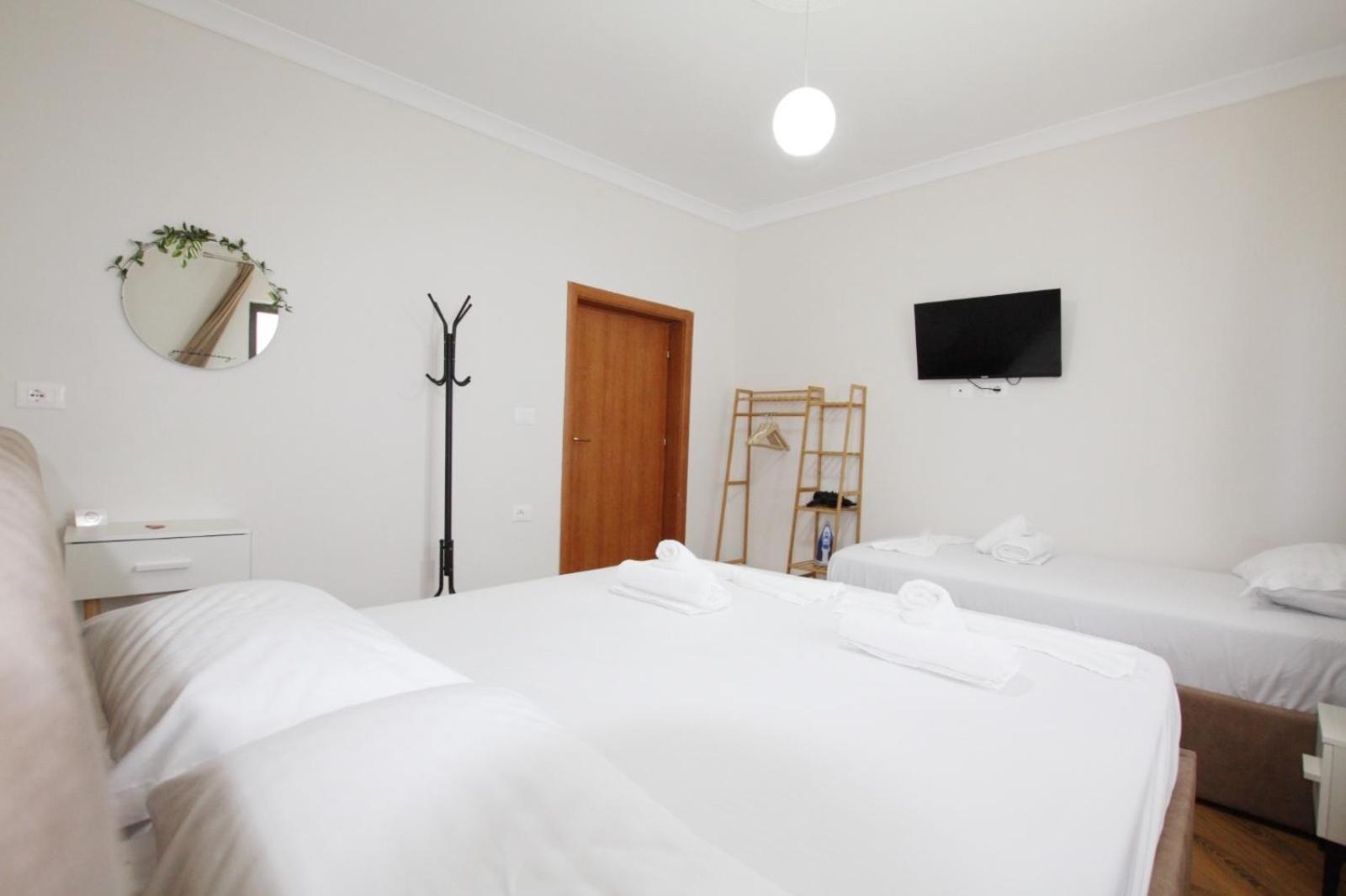 Reve De Hotel Tirana